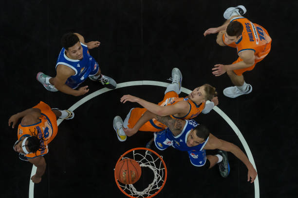 的调整后 的调整后