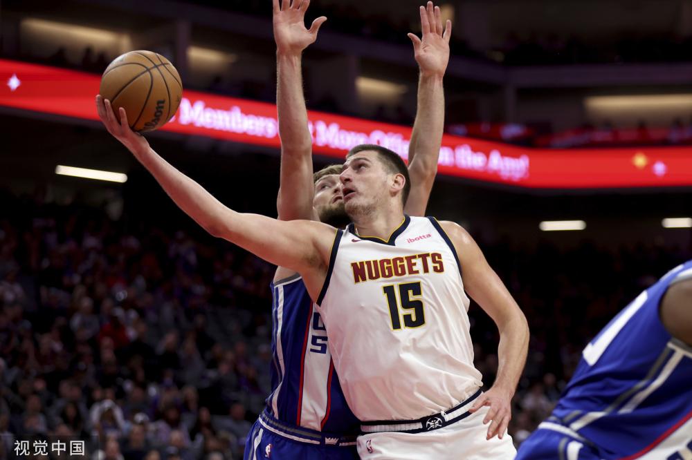 合影中位置 合影中位置